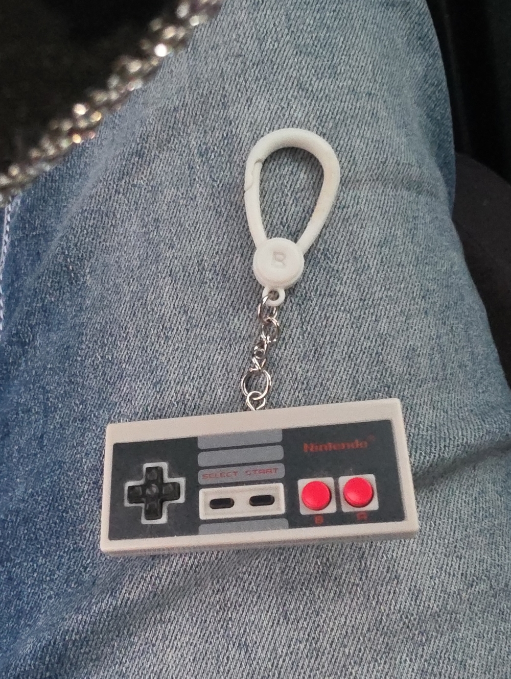 Nintendo Mini Retro Controller Keychain in White, Gray & Red